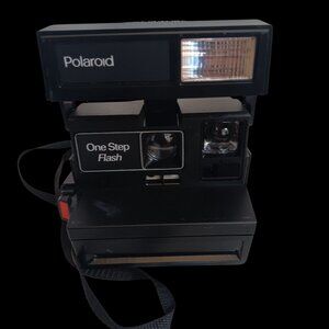 Polaroid OneStep Flash Instant Camera Black Strap Vintage Retro 600 Tested